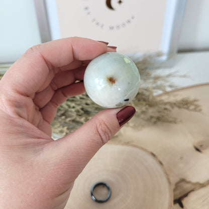 Grüner Mondstein Kugel 3,5cm Durchmesser