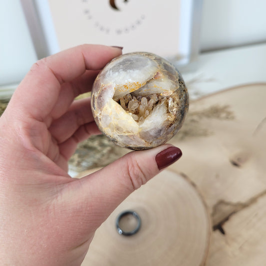 Bergkristall Opalgestein Kugel 5,1cm Durchmesser, 169g