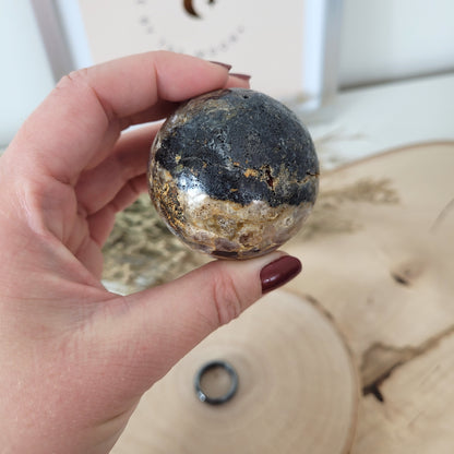 Bergkristall Opalgestein Kugel 5,1cm Durchmesser, 169g