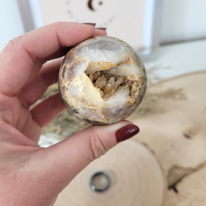 Bergkristall Opalgestein Kugel 5,1cm Durchmesser, 169g