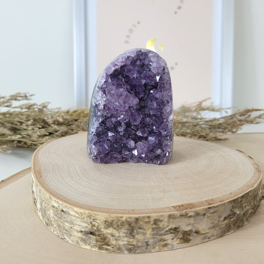 Amethyst Kristalldruse 7,1 x 5,7cm, 274g