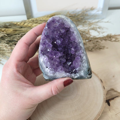 Amethyst Kristalldruse 8,3 x 7,2cm, 554g
