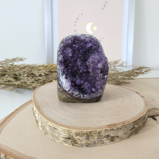 Amethyst Kristalldruse 8,1 x 6,1cm, 529g