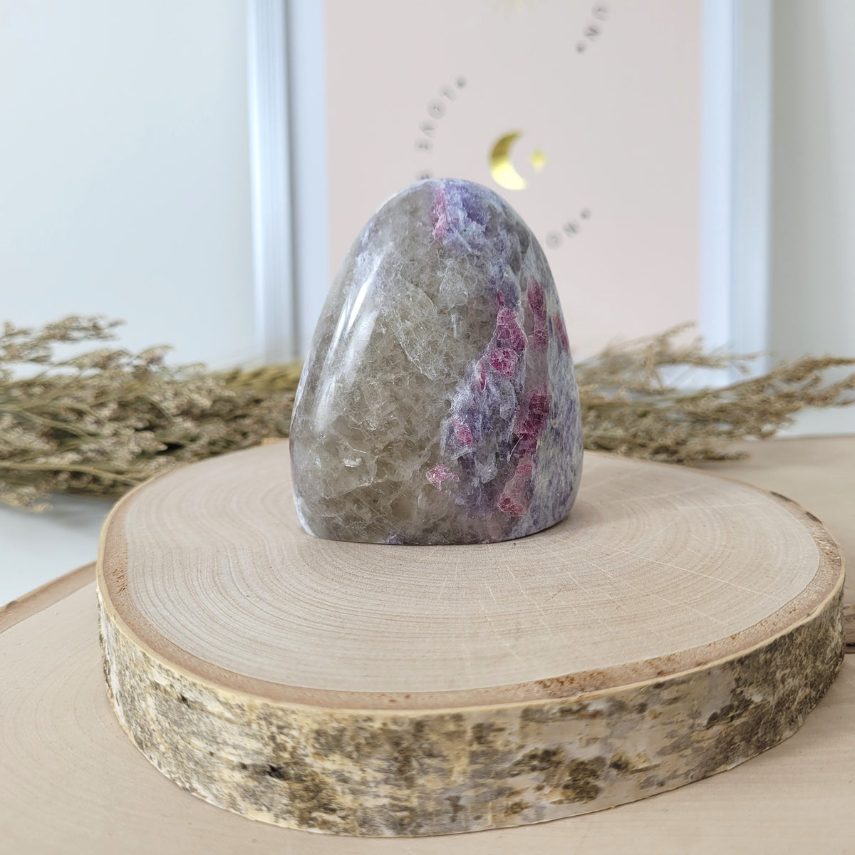 Unicorn Stone Pinker Turmalin in Lepidolith und Feldspat Freiform 6,9 x 6,1cm, 237g