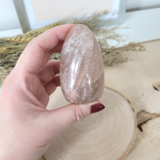 Feuerquarz Red Healer Freiform 6,8 x 4,1cm, 162g