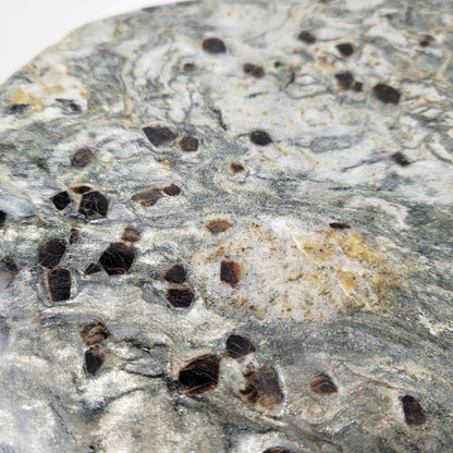 XL Granatschiefer Platte 39 x 20cm, 3612g, inklusive Metallständer zum Aufstellen