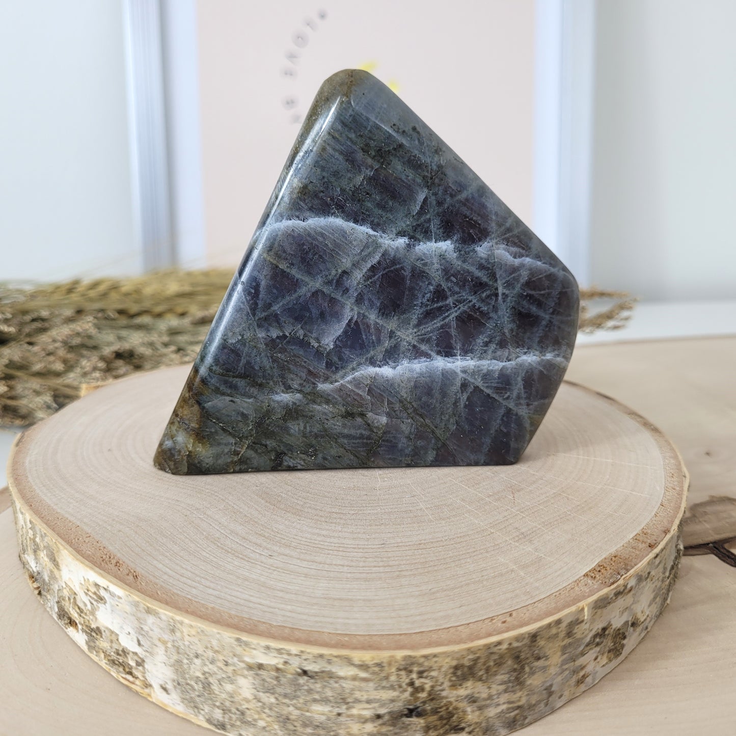 Labradorit Freiform lila/gold 7,9 x 7,7 cm, 424g