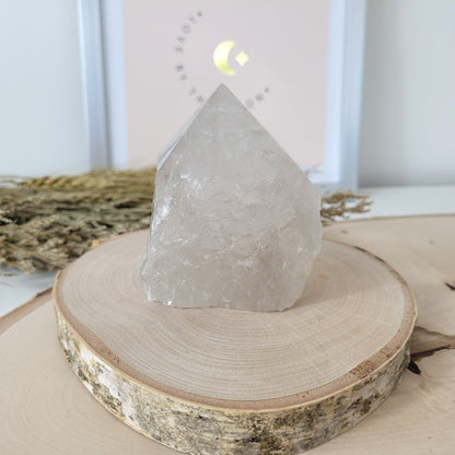 Bergkristall Naturspitze Rohkristall mit polierter Spitze 8,5 x 6,8cm, 400g