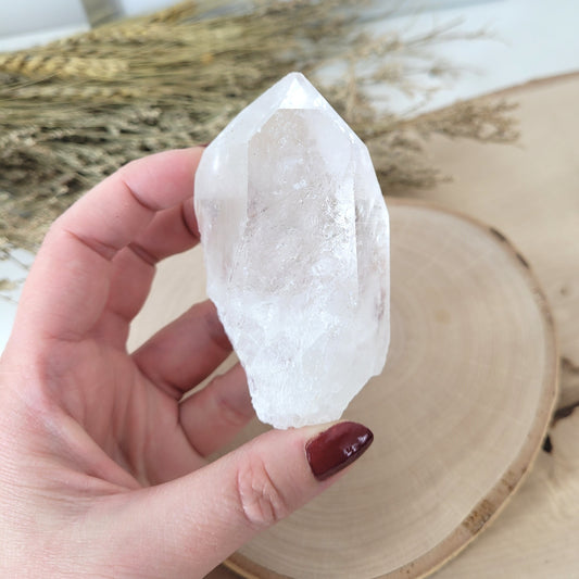 Bergkristall Naturspitze Rohkristall 7,7 x 4,5cm, 168g