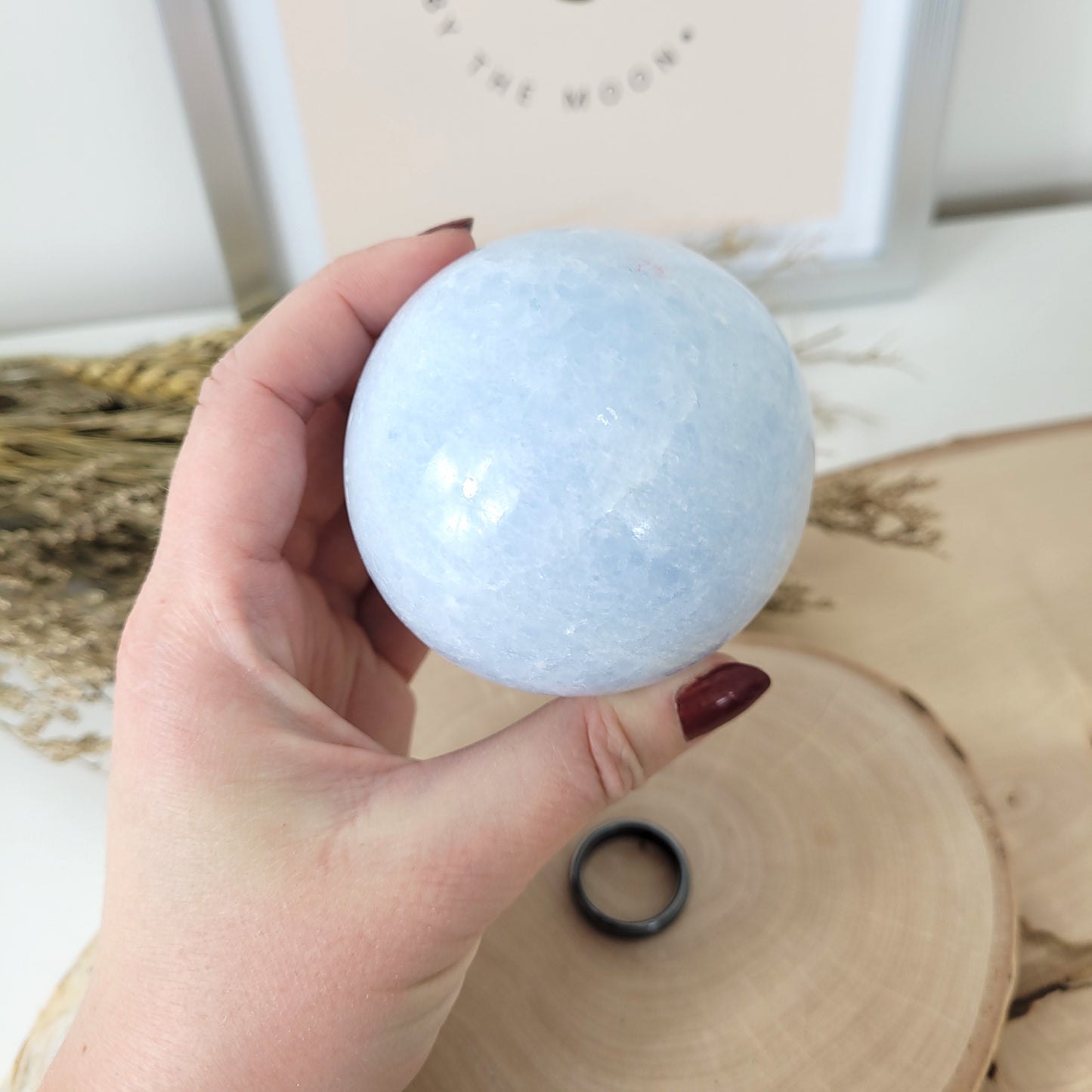 Blauer Calcit Kugel 6,9cm Durchmesser, 482g