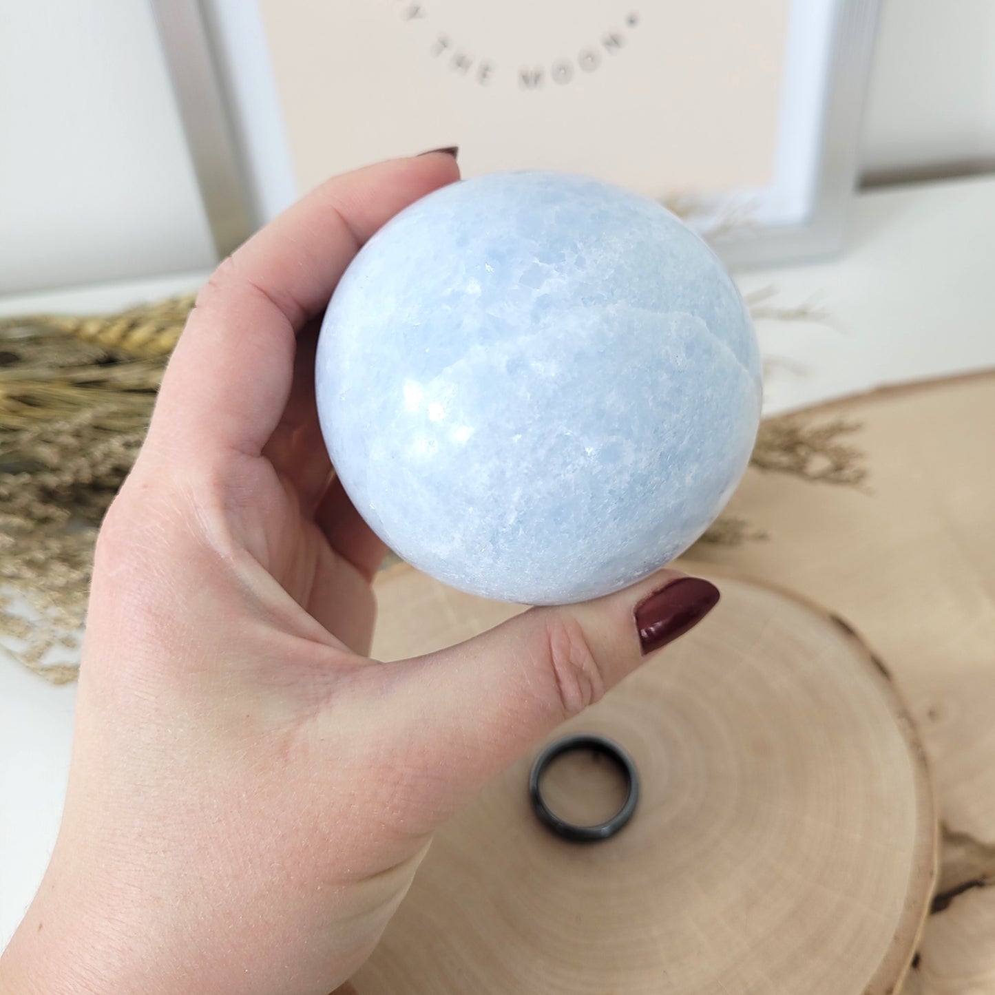 Blauer Calcit Kugel 6,9cm Durchmesser, 482g