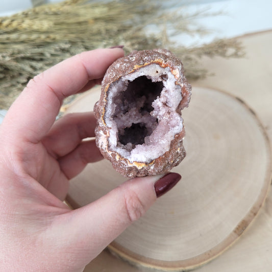 Pink Amethyst Geode 6,1 x 3,9cm