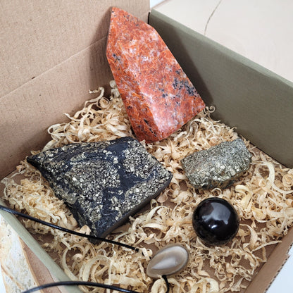 High Energy Box "Schutz & Kraft" Schungit, Feuerstein, Feuercalcit, Pyrit, mit kraftvoller Affirmation, Beschreibung & Anleitung der einzelnen Steinsorten
