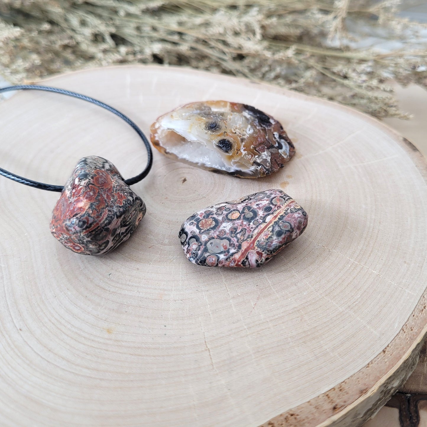 Set "Urkraft" Leoparden Jaspis Kette, Leoparden Jaspis Trommelstein, Achat Geode, mit kraftvoller Set Beschreibung