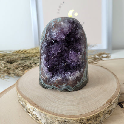 Amethyst Kristalldruse 9,3 x 7cm, 639g, Uruguay Amethyst