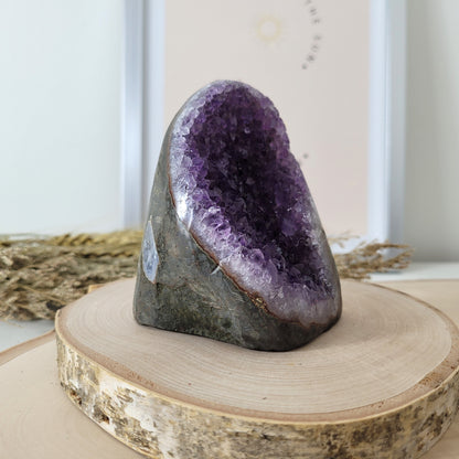 Amethyst Kristalldruse 8,8 x 7,3cm, 527g, Uruguay Amethyst