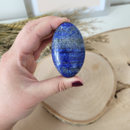 Lapis Lazuli Handstein 6,2 x 3,8cm, 80g