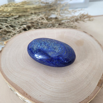 Lapis Lazuli Handstein 6,5 x 3,8cm, 110g