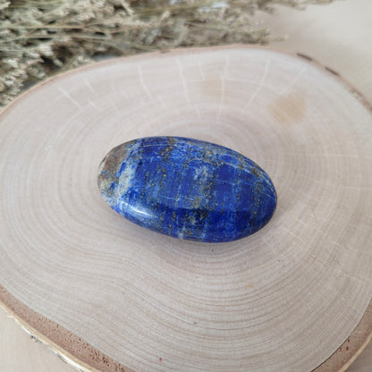 Lapis Lazuli Handstein 5,6 x 3,3cm, 63g