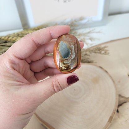 Polychrom Jaspis Handstein 3,7 x 2,7cm, 28g