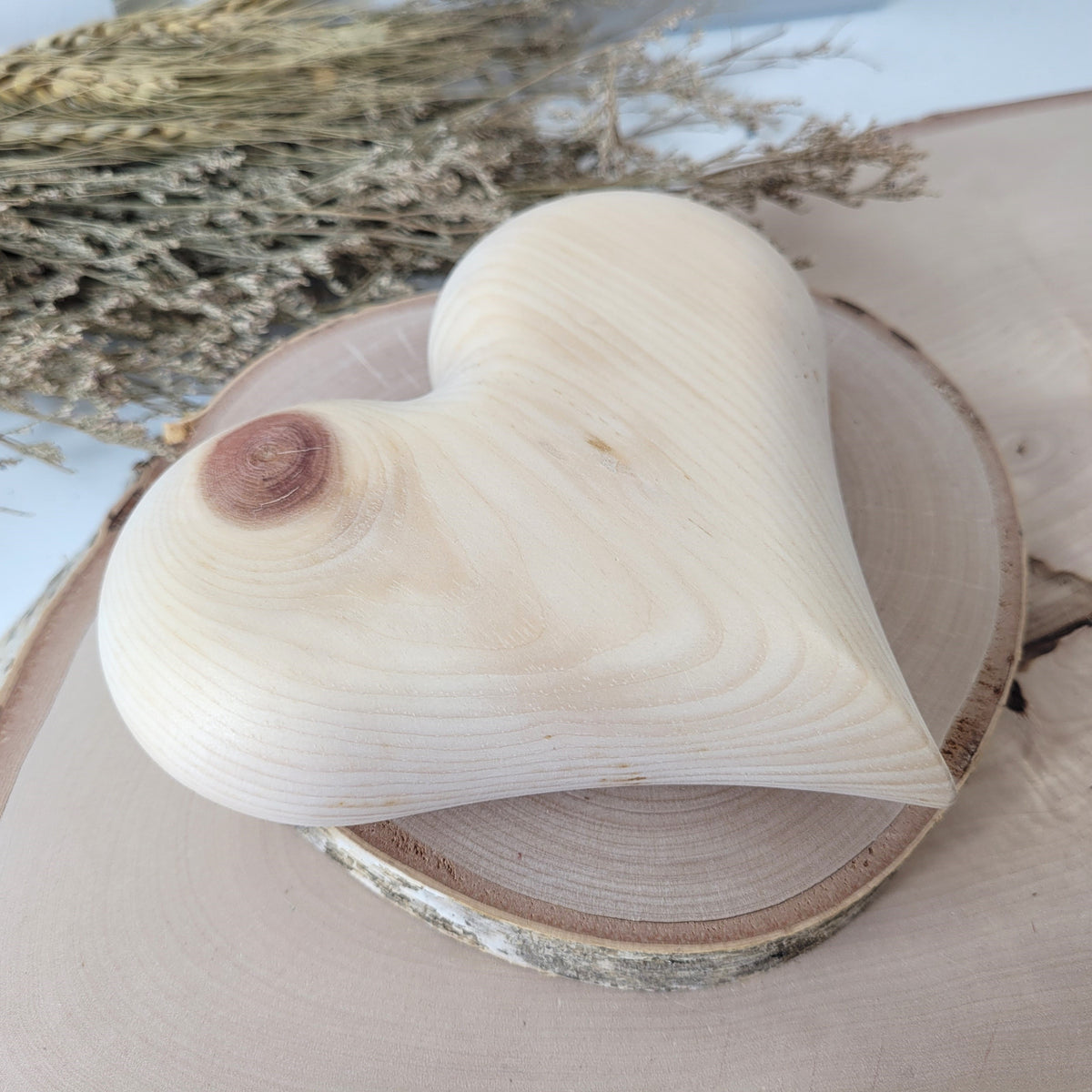 Zirbenholz Herz bauchig, Handschmeichler groß, 13 x 12 cm