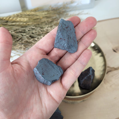 Hämatit Itabirit Rohstein ca. 3-4cm