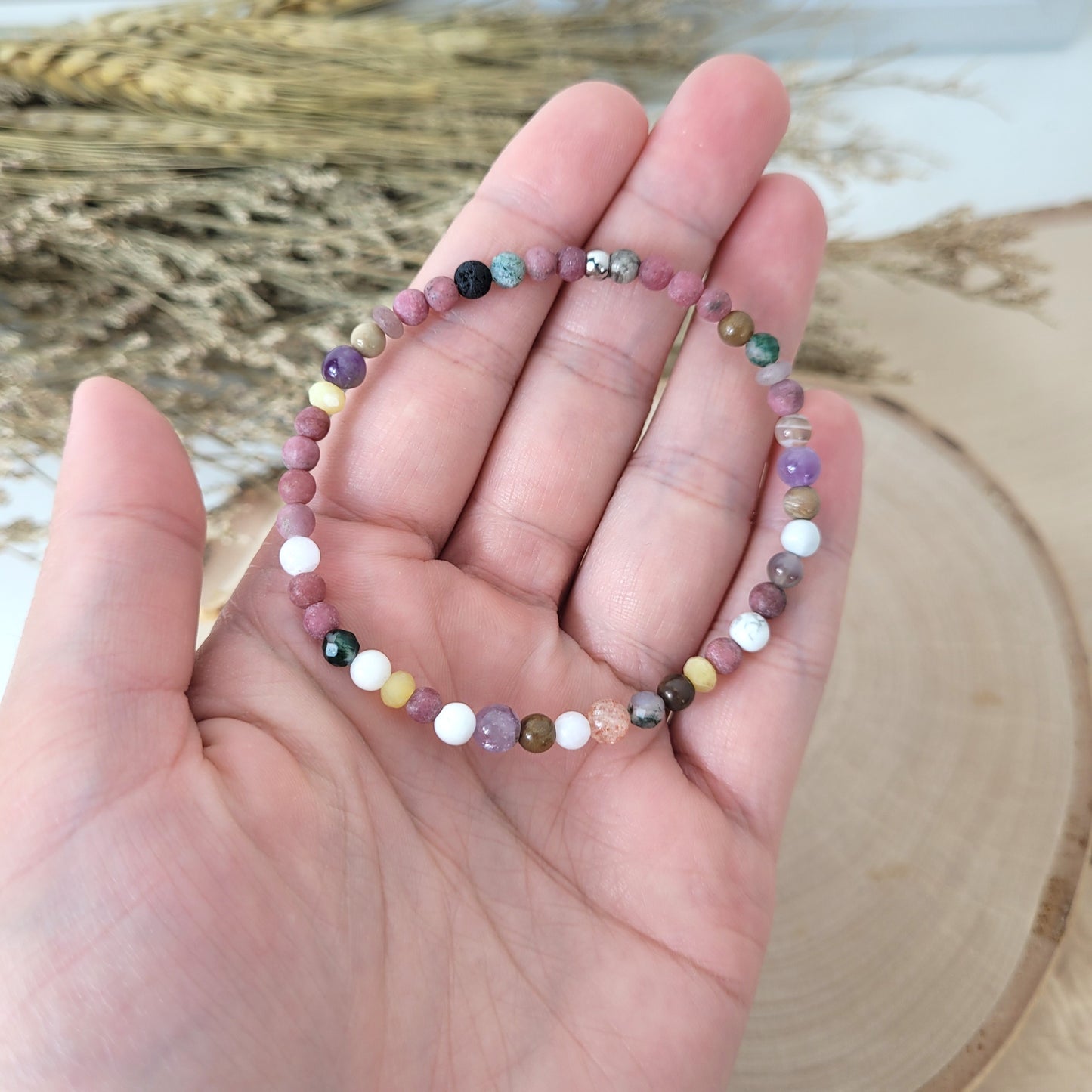 Confetti Perlen Mix "Drachenschuppe" Armband 4 mm mit Edelstahl Perle, alle Steinsorten in der Beschreibung