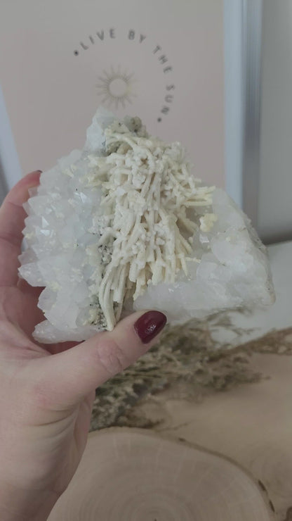 Bergkristallstufe mit Calcit Pseudomorphose nach Aragonit Eisenblüte und Markasit 12 x 9,3cm, 721g aus Rumänien Cavnic Sammlermineralien