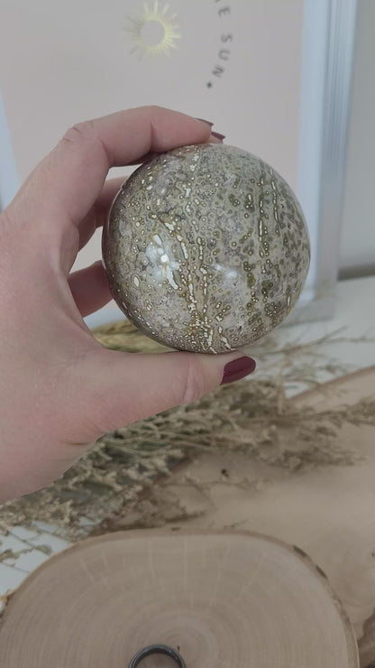 Ozean Chalcedon Kugel Druzy Sphärolith Chalcedon 6,9cm Durchmesser, 435g