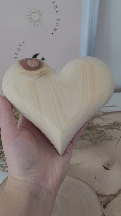 Zirbenholz Herz bauchig, Handschmeichler groß, 13 x 12 cm