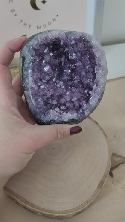 Amethyst Kristalldruse 9,4 x 8,6cm, 501g