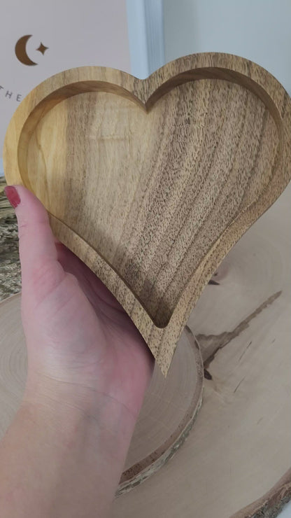 Nussholz Schale Herz 16 x 16 cm