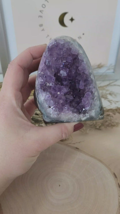 Amethyst Kristalldruse 8,3 x 7,2cm, 554g
