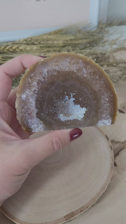Achat Geode mit Standfläche 6,5 x 8,8 cm, 288g