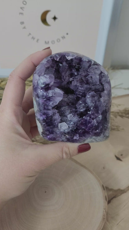 Amethyst Kristalldruse 8,6 x 7cm, 547g