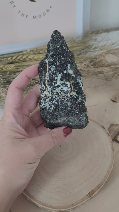Beryll Kristalle auf schwarzem Glimmerschiefer 11,5x5,6cm, 217g aus dem Habachtal in Österreich